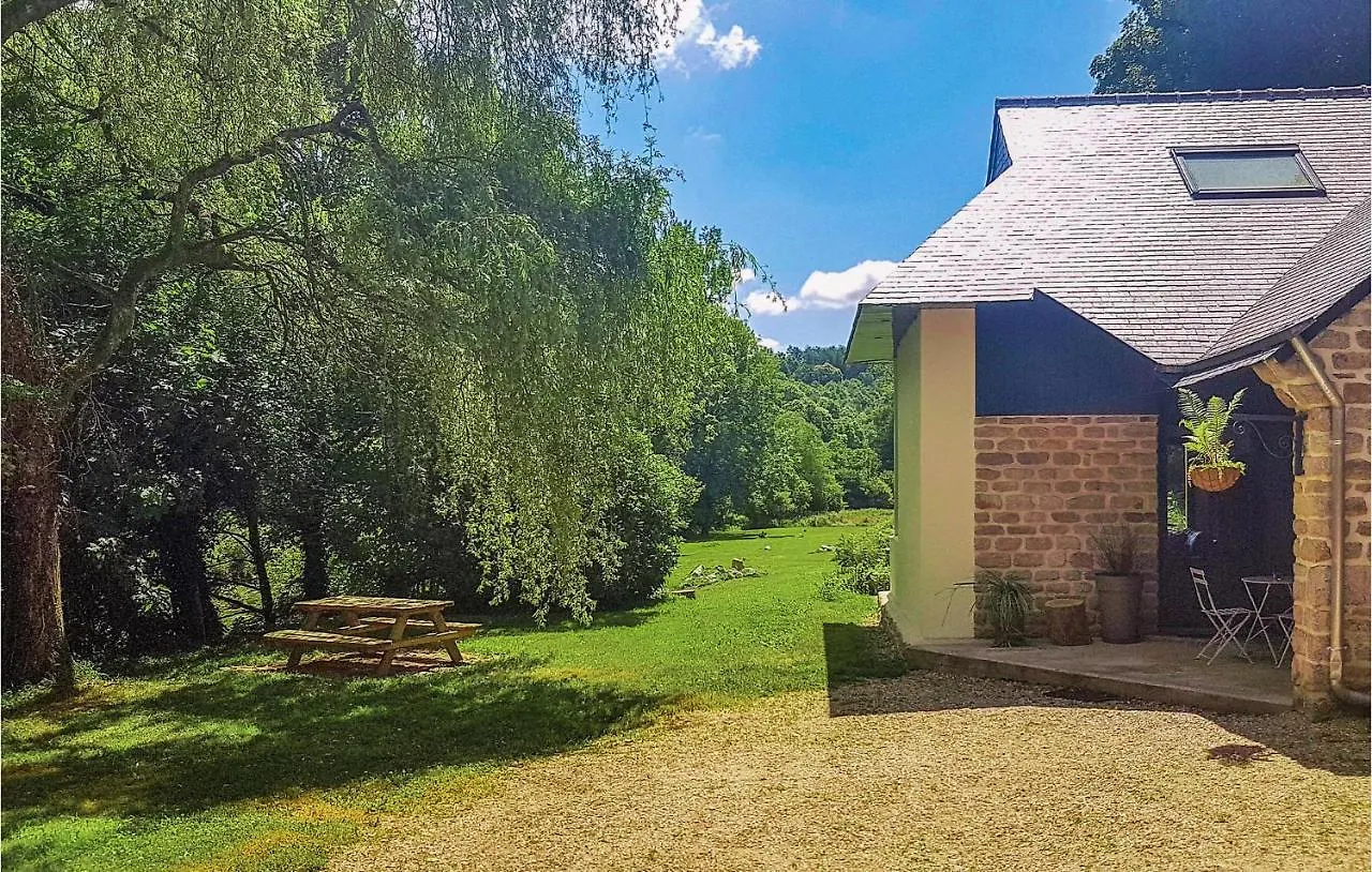 Lovely Home In Bannalec With Kitchen 0*,  France