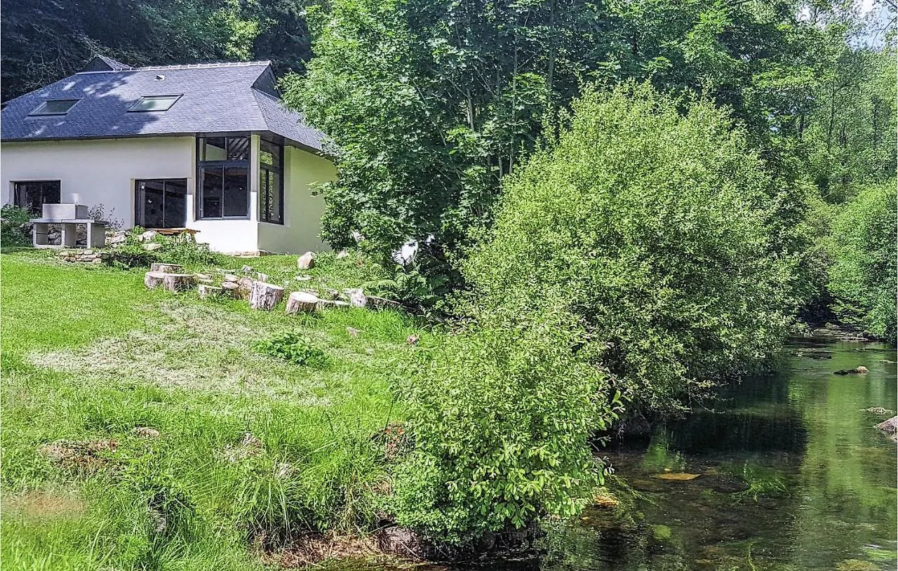 Lovely Home In Bannalec With Kitchen 0*,  Frankrijk